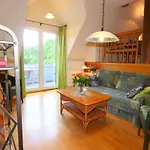 Im Vorhof Pensión 4*
